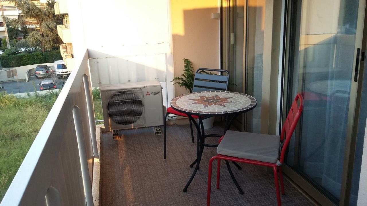Jardins Du Pont Du Lys Apartment Жуан-Ле-Пин Екстериор снимка